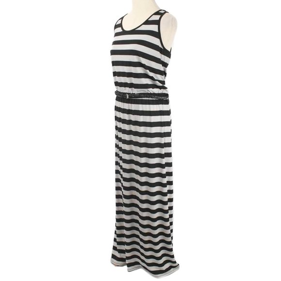 🍍FEVER Gray & Black Striped Belted Maxi Dress - Picture 3 of 6